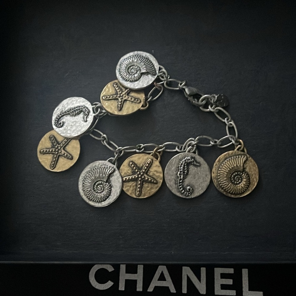 BEAUTIFUL LUCKY CHARM BRACELETS.. - Picture 3 of 4